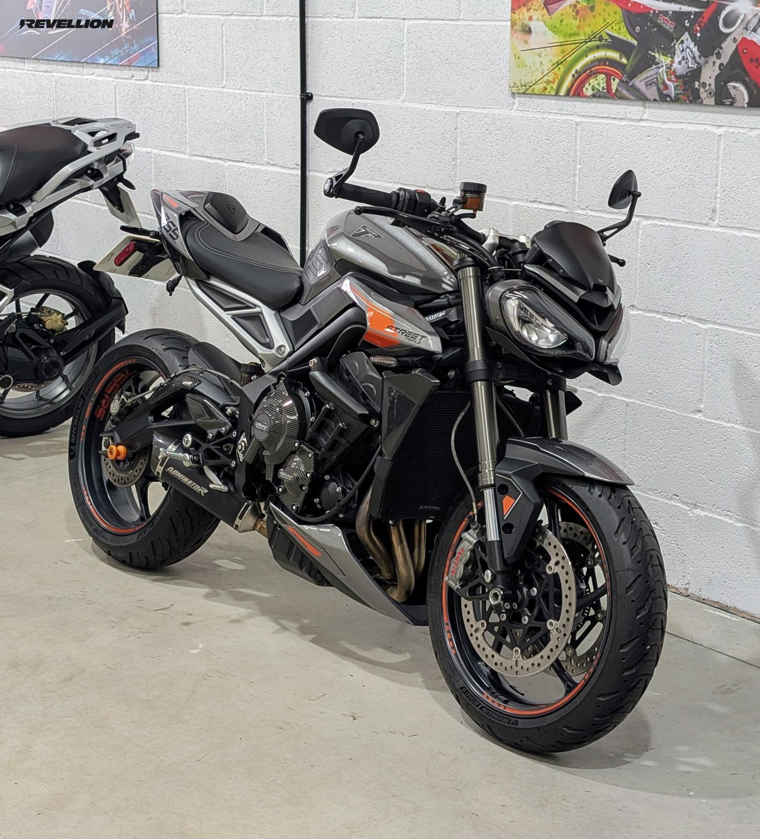 Triumph Street Triple 765 765 RS Naked Petrol Manual X-ring Euro 5 (131 ps)