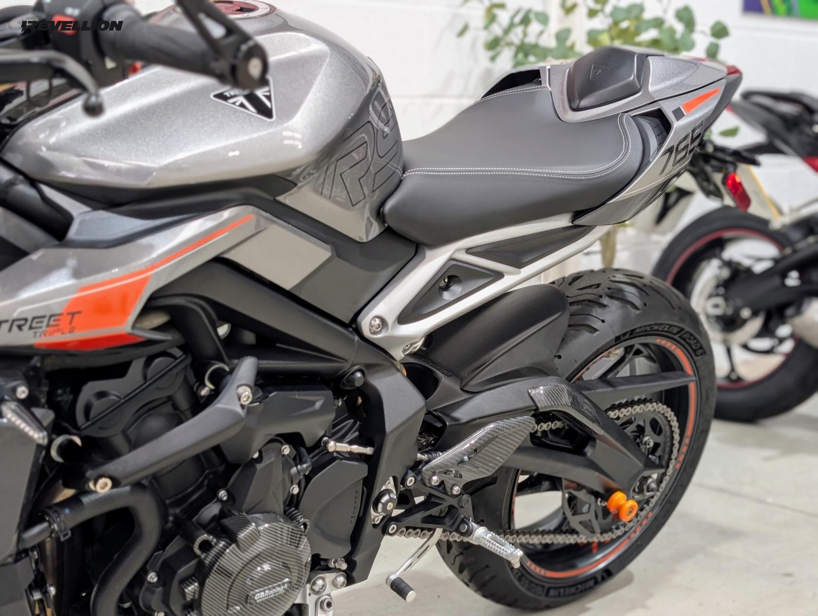 Triumph Street Triple 765 765 RS Naked Petrol Manual X-ring Euro 5 (131 ps)