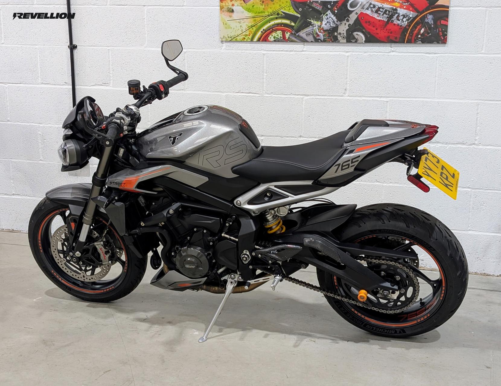 Triumph Street Triple 765 765 RS Naked Petrol Manual X-ring Euro 5 (131 ps)