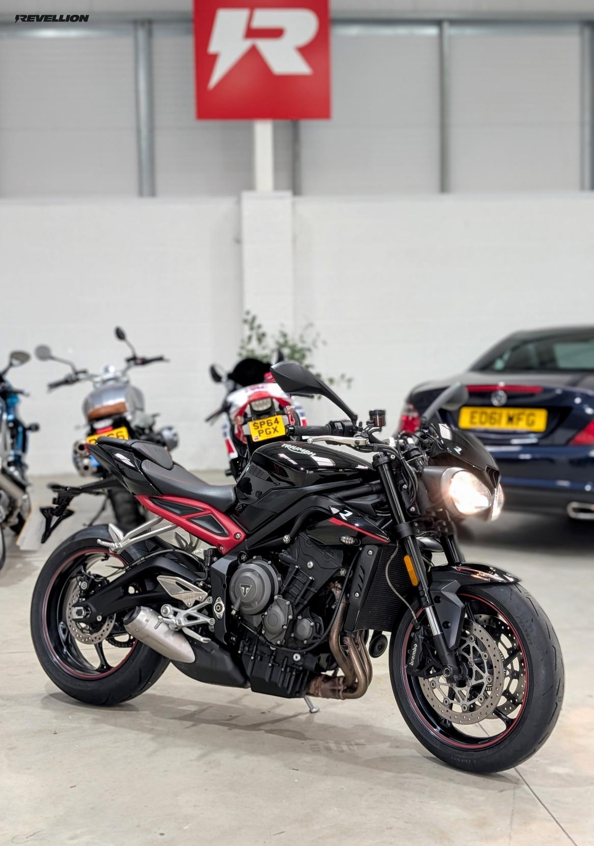 Triumph Street Triple 765 765 RR Low Naked Petrol Manual O-ring Euro 4 (118 ps)