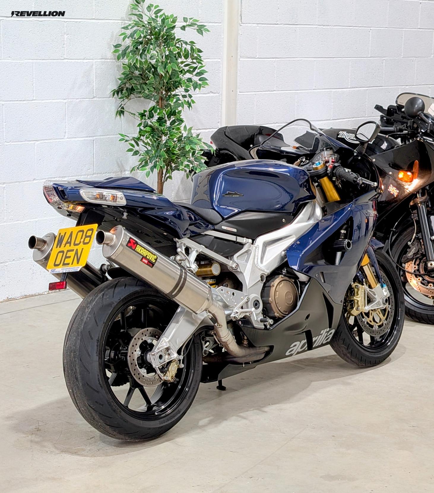 Aprilia RSV 1000 1000 R Petrol Manual (143 bhp)