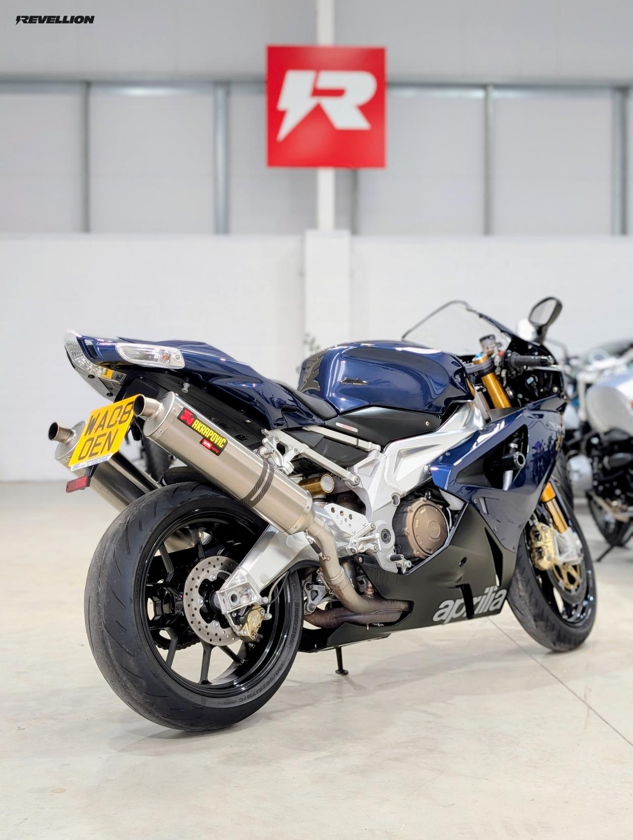 Aprilia RSV 1000 1000 R Petrol Manual (143 bhp)