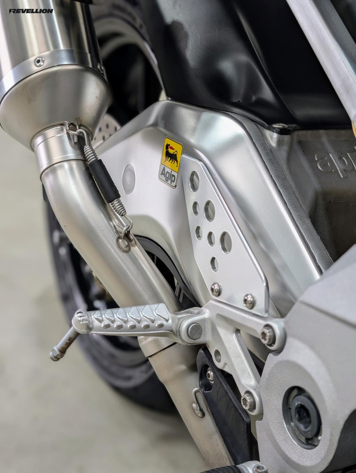Aprilia RSV 1000 1000 R Petrol Manual (143 bhp)