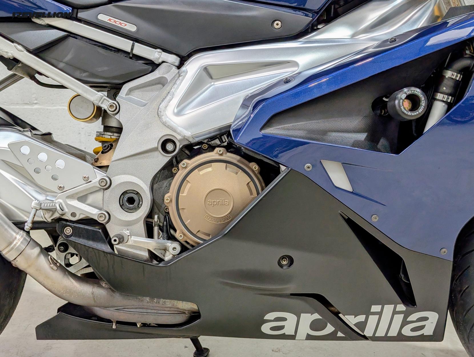 Aprilia RSV 1000 1000 R Petrol Manual (143 bhp)