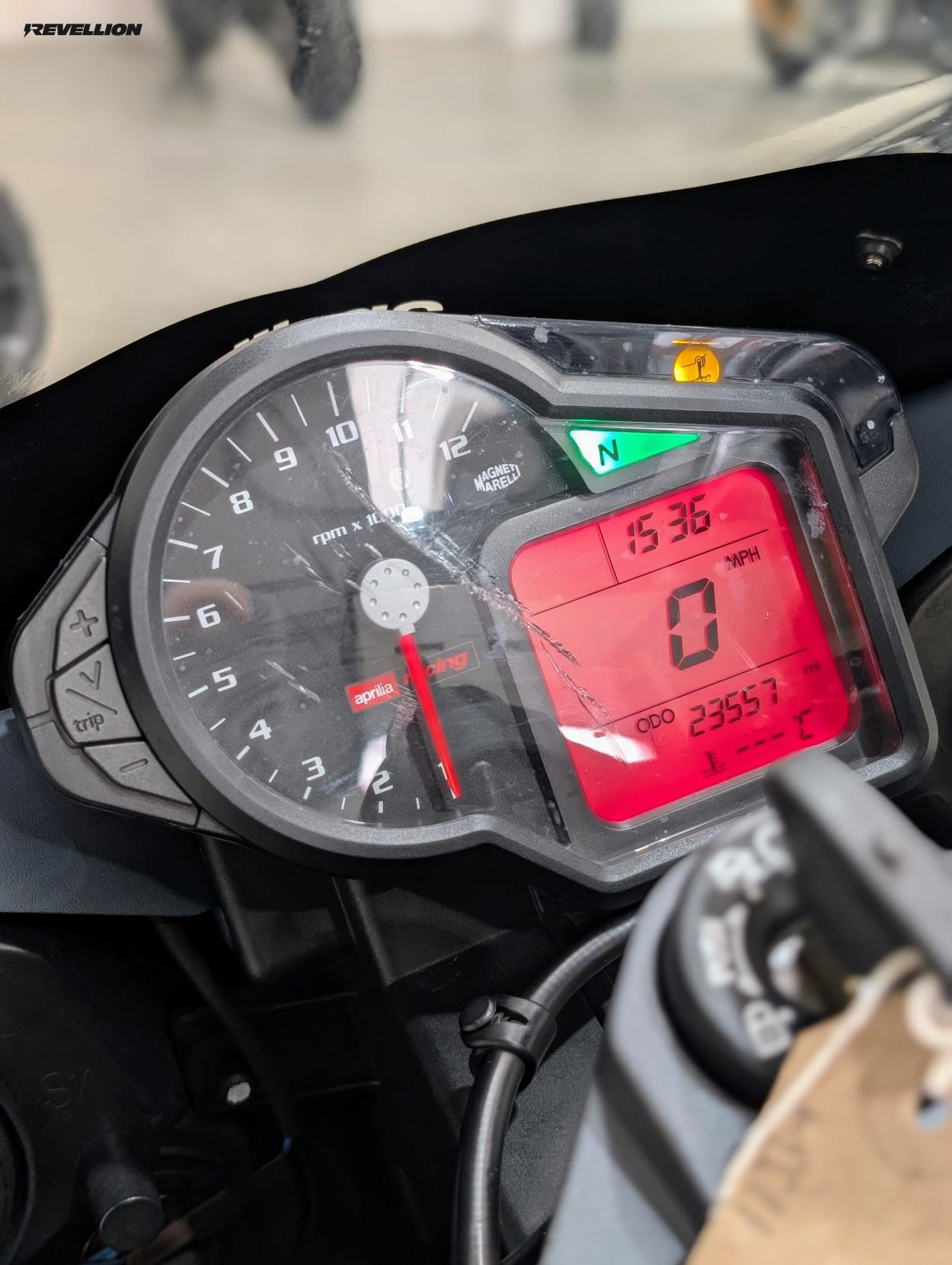 Aprilia RSV 1000 1000 R Petrol Manual (143 bhp)