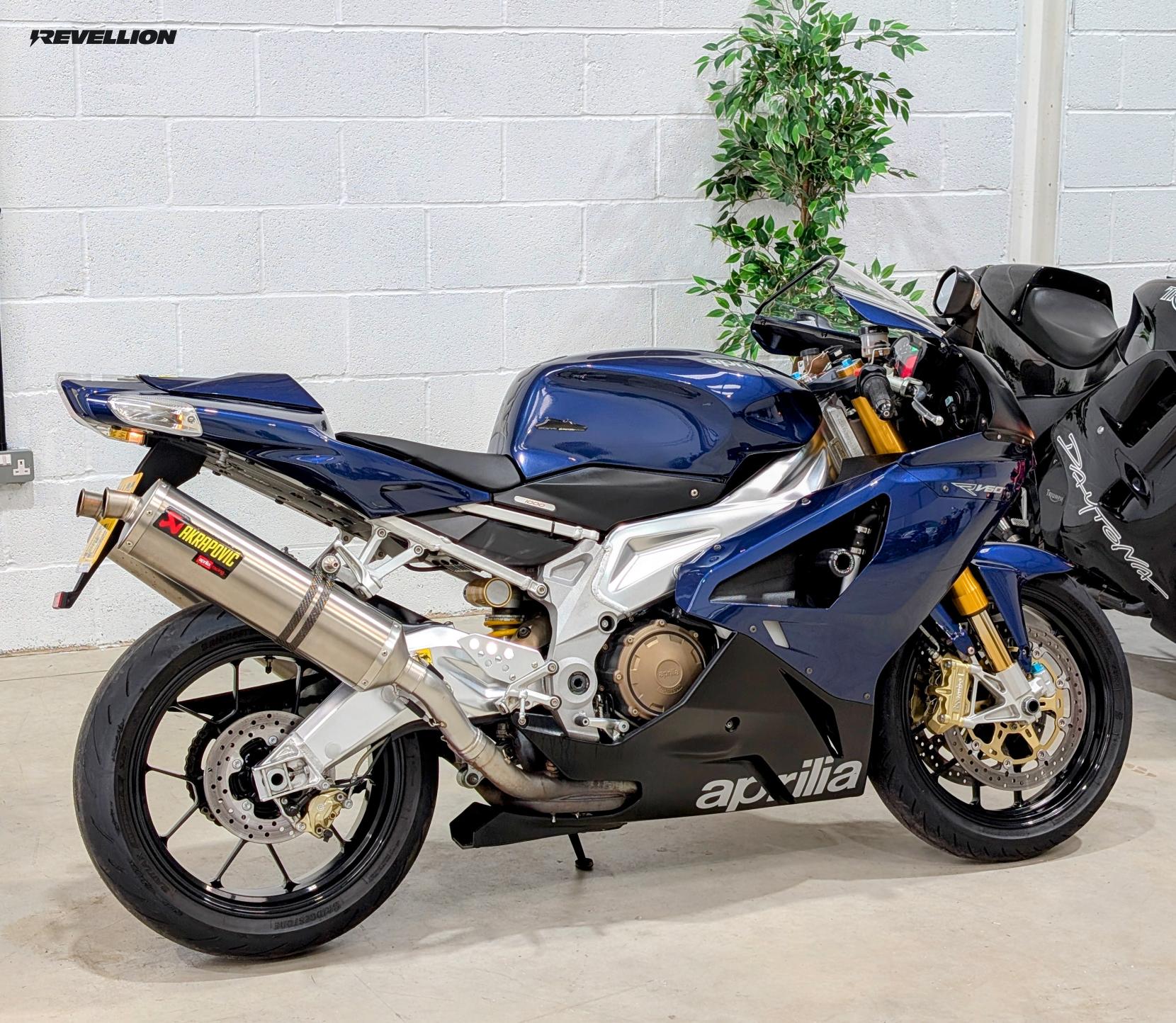 Aprilia RSV 1000 1000 R Petrol Manual (143 bhp)
