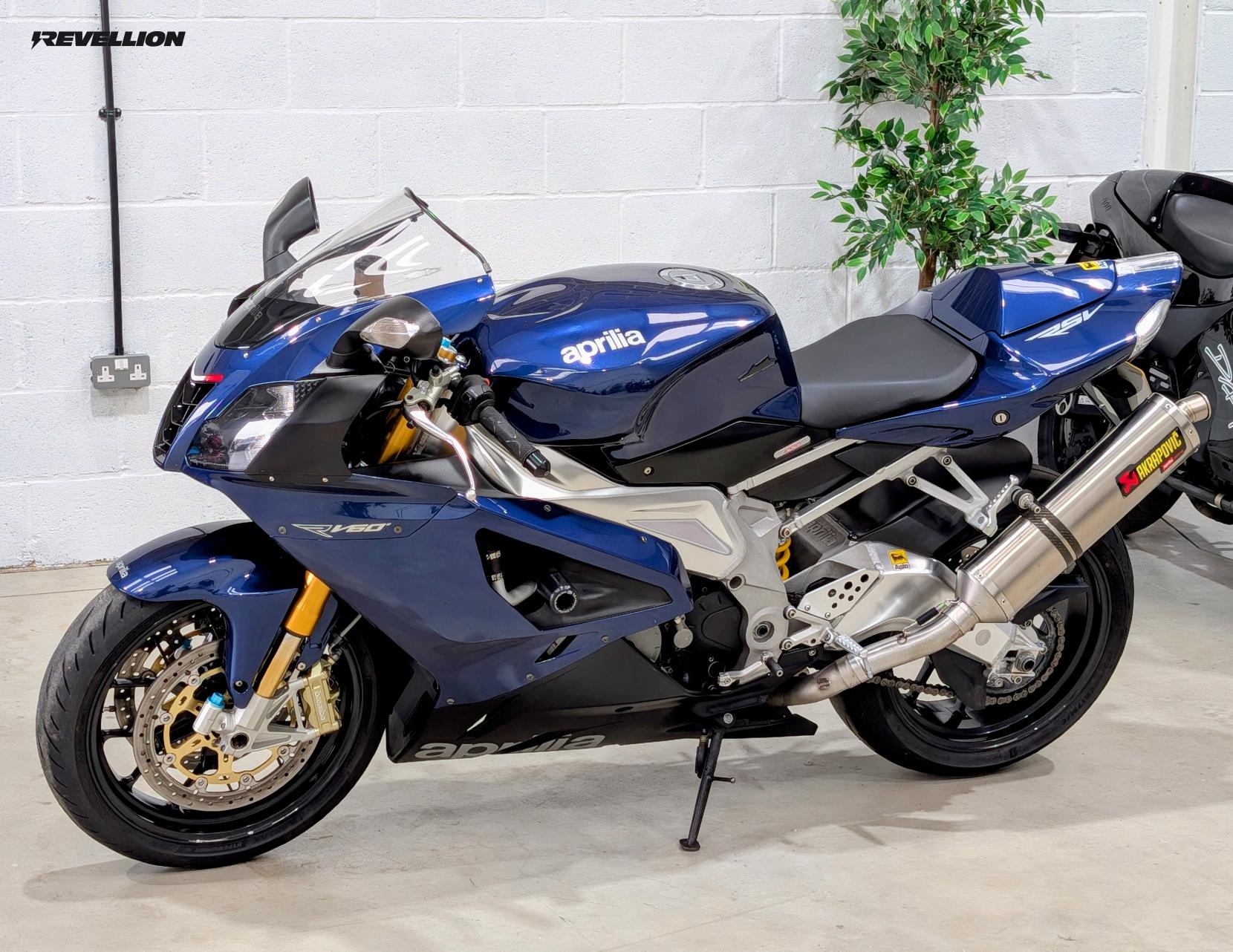 Aprilia RSV 1000 1000 R Petrol Manual (143 bhp)
