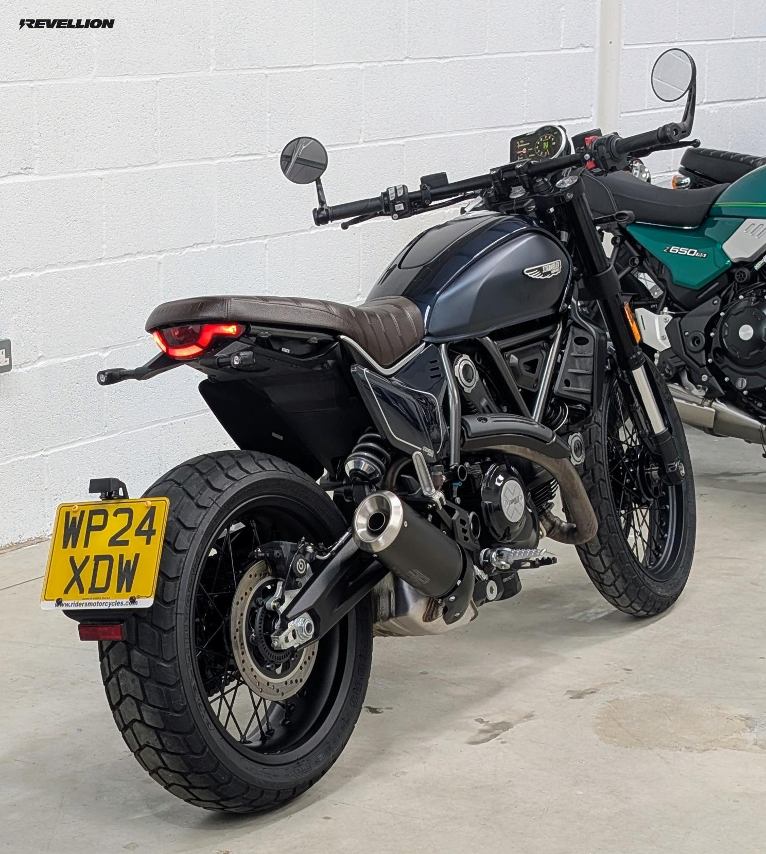 Ducati Scrambler 800 803 Nightshift Roadster/Retro Petrol Manual Euro 5 (73 ps)
