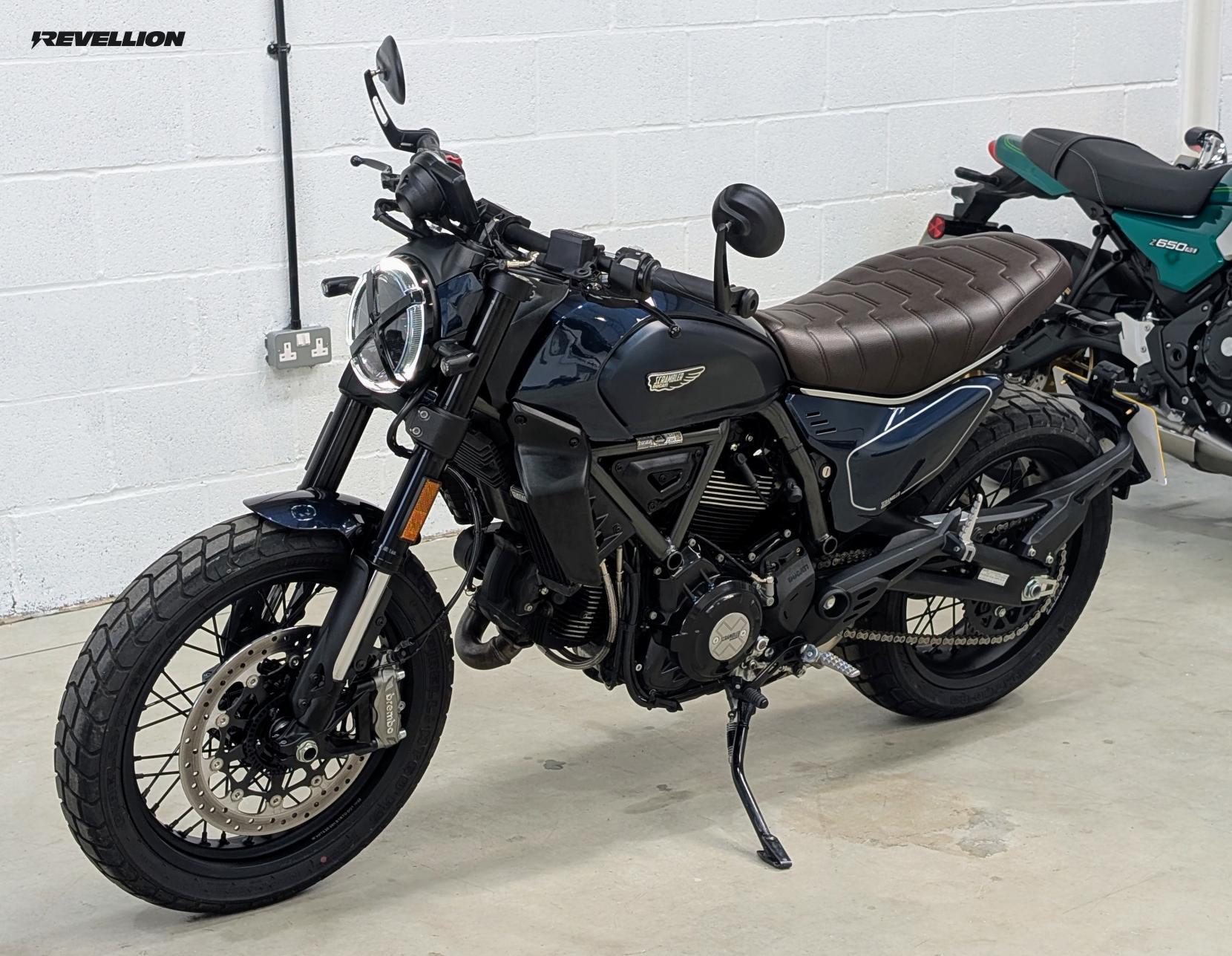 Ducati Scrambler 800 803 Nightshift Roadster/Retro Petrol Manual Euro 5 (73 ps)